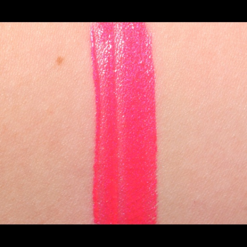 TF Melted Metallic Macaron Liquid Lipstick - Picture 4 of 4